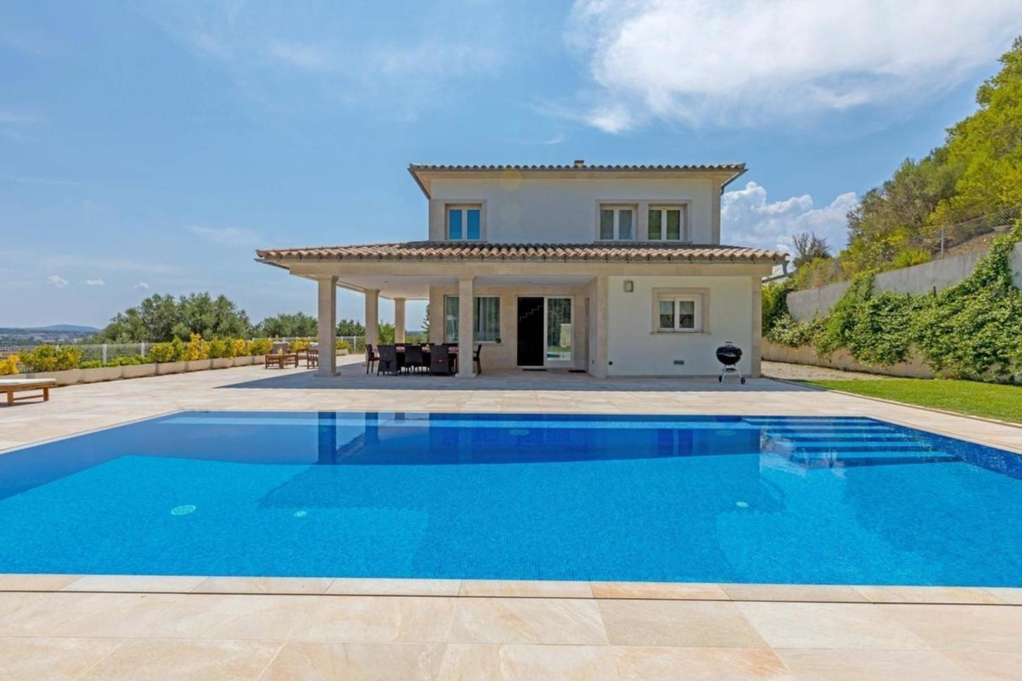 Ferienhaus Mit Privatpool Fuer 8 Personen Ca 270 Qm In Muro, Mallorca Nordkueste Von Mallorca