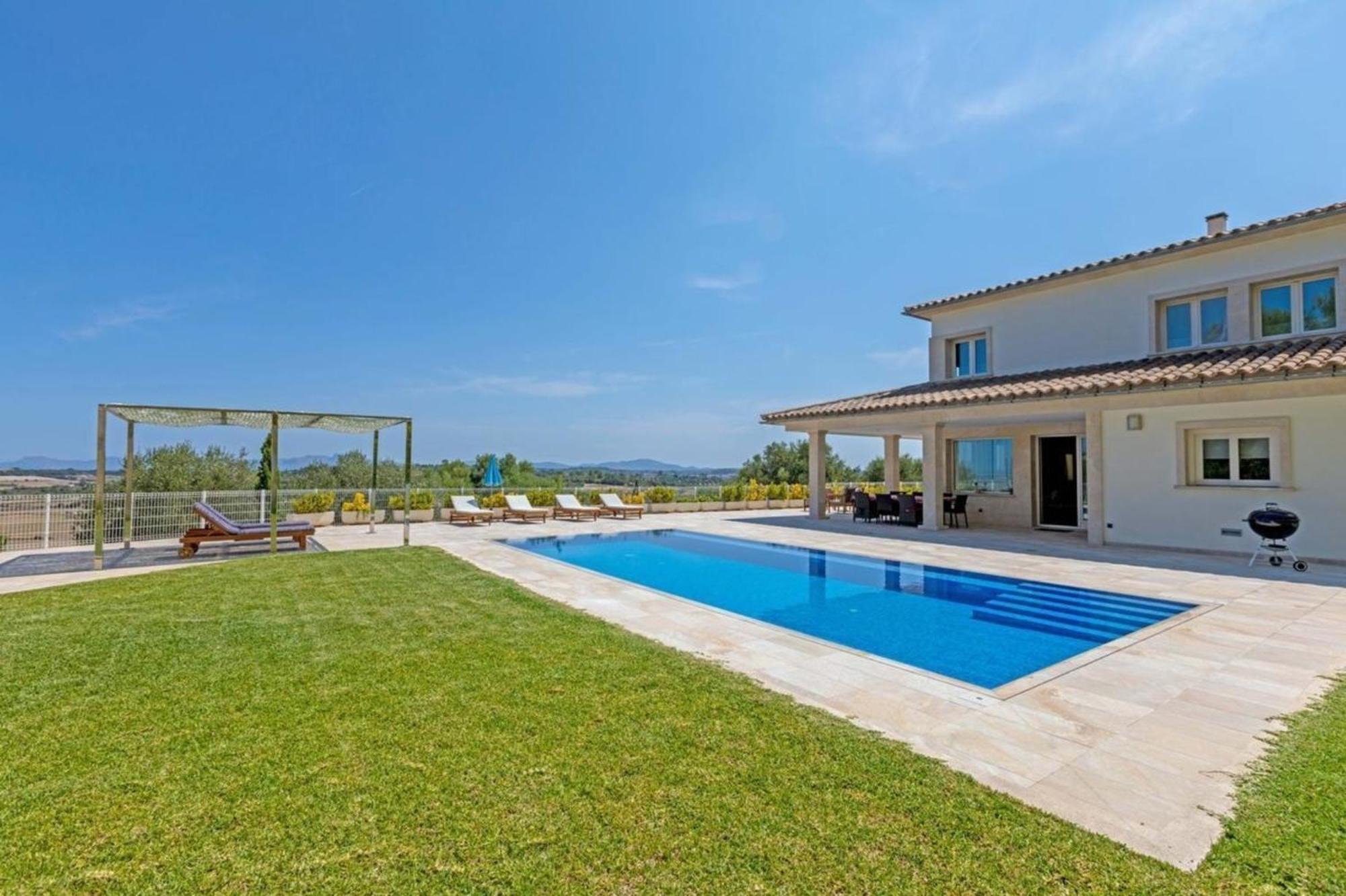 Mit Privatpool Fuer 8 Personen Ca 270 Qm In Muro, Mallorca Nordkueste Von Mallorca Muro